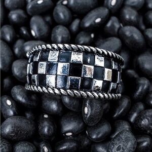 Elegant Black and Silver Checkered Women's Ring